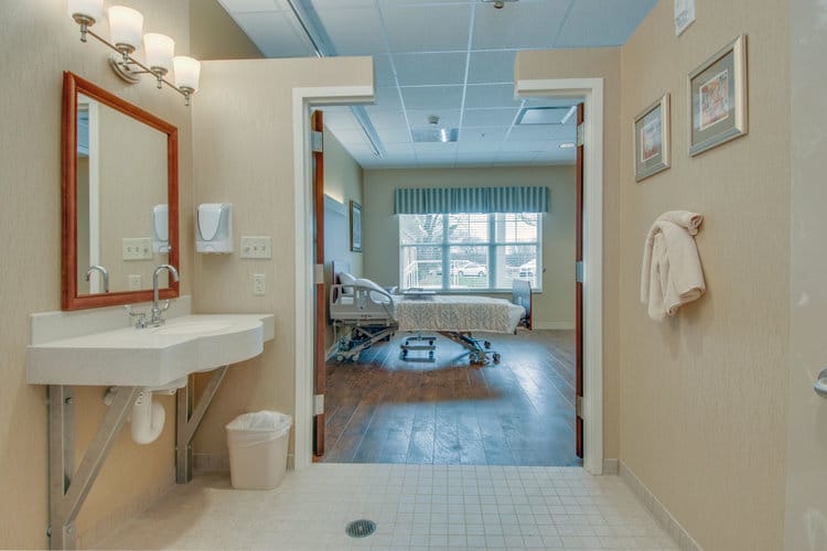 NHC Maury Regional Transitional Care Unit — photo 4