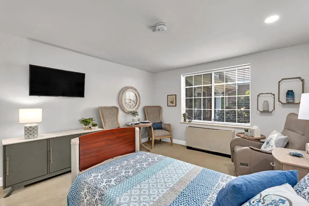 Well-furnished private room in a senior facility