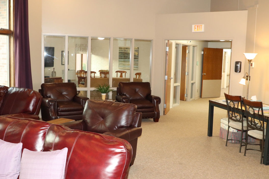 Lakeview Living — photo 3