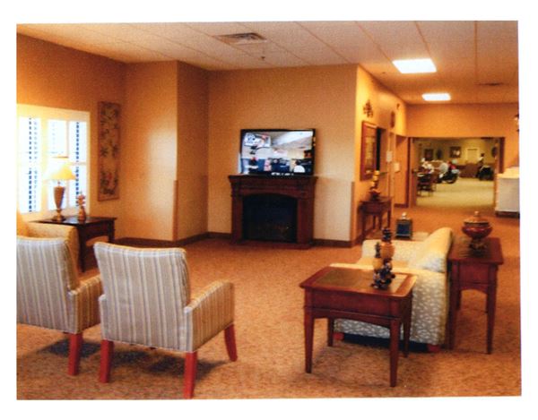 Troy Manor — photo 4