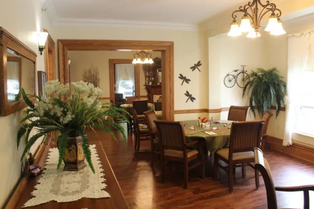 The Farrar Home — photo 3