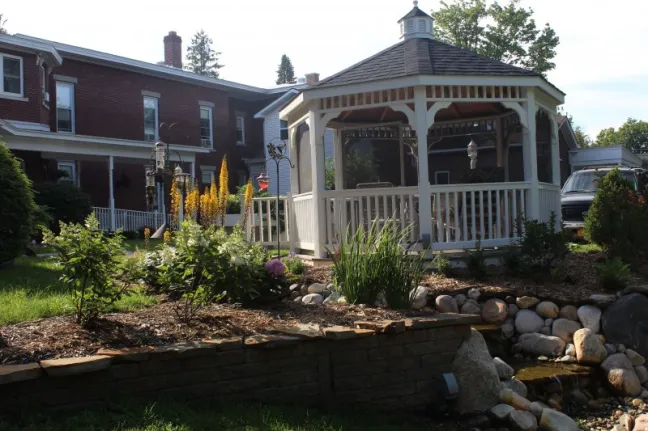 The Farrar Home — photo 4