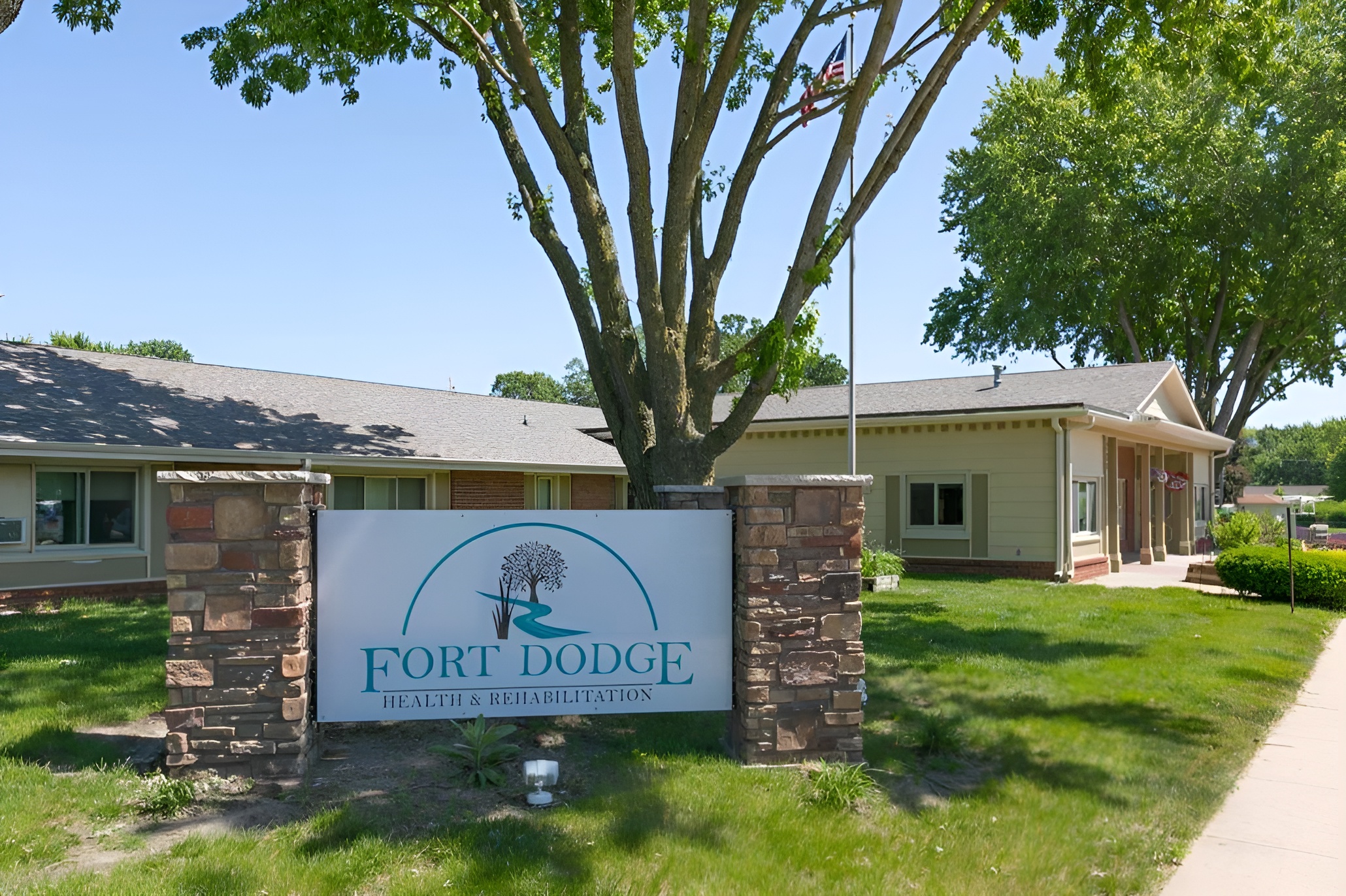 Exterior view of Fort Dodge Health and Rehabilitation facility signage