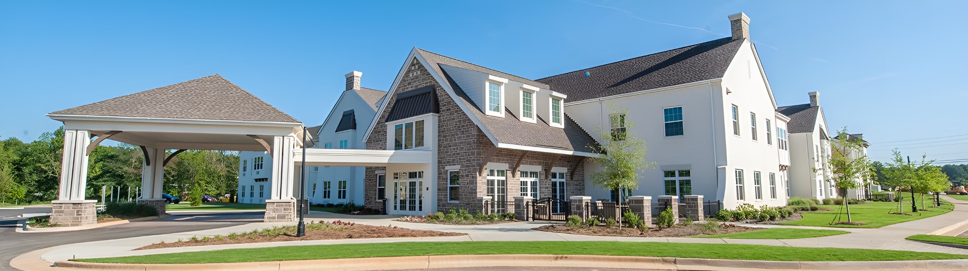 Exterior view of Aspire Physical Recovery Center building