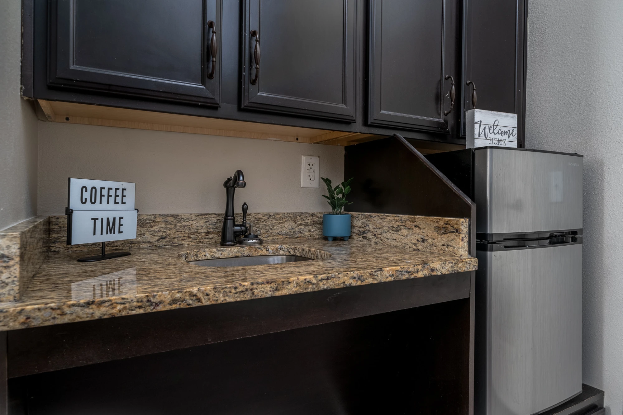 Ivy Springs Senior Living Buford, LLC