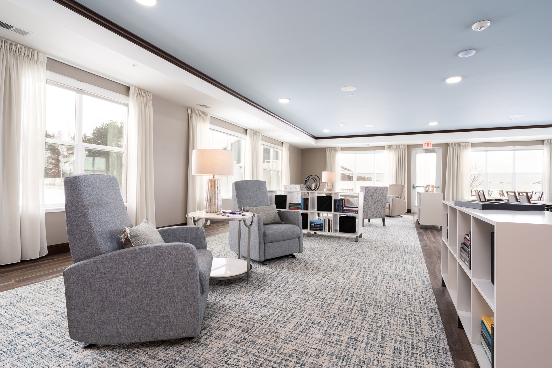 A cozy common area with comfortable seating