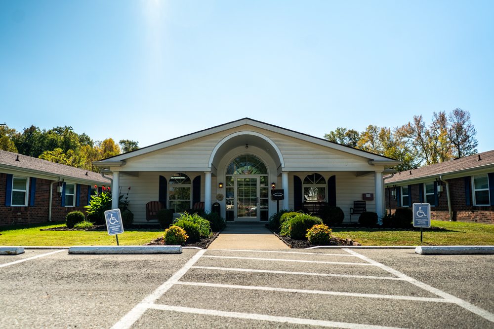 Signature Healthcare of South Louisville — photo 1