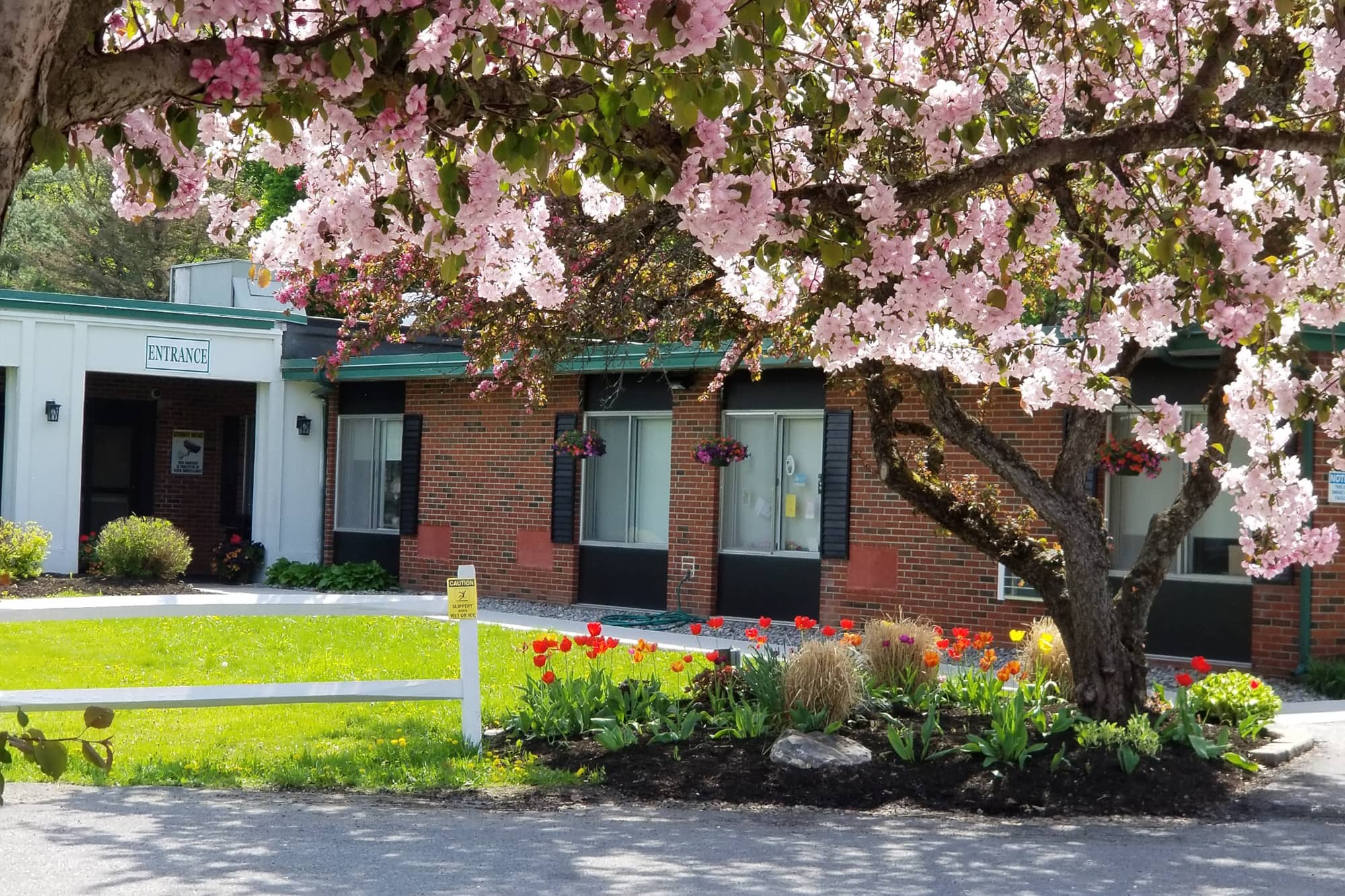 Colonial Park Rehabilitation & Nursing Center